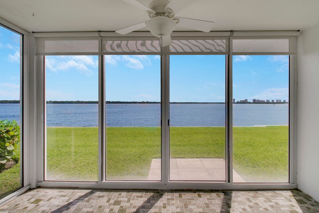 60 Yacht Club Drive 103, North Palm Beach, FL 33408