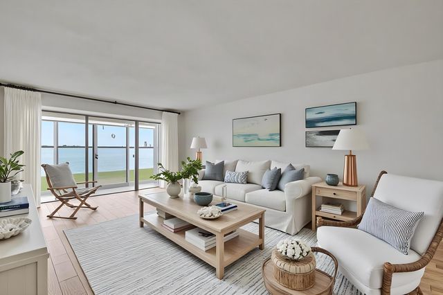 60 Yacht Club Drive 103, North Palm Beach, FL 33408