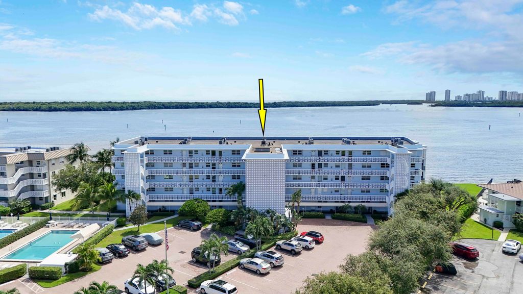 60 Yacht Club Drive 103, North Palm Beach, FL 33408