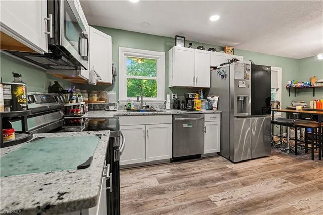 2205 Cardinal Drive, Jamestown, NC 27282