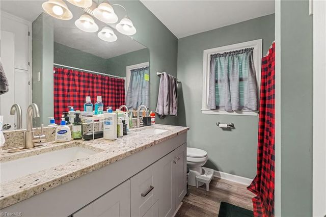 2205 Cardinal Drive, Jamestown, NC 27282
