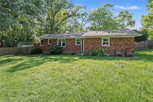 2205 Cardinal Drive, Jamestown, NC 27282