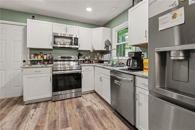 2205 Cardinal Drive, Jamestown, NC 27282