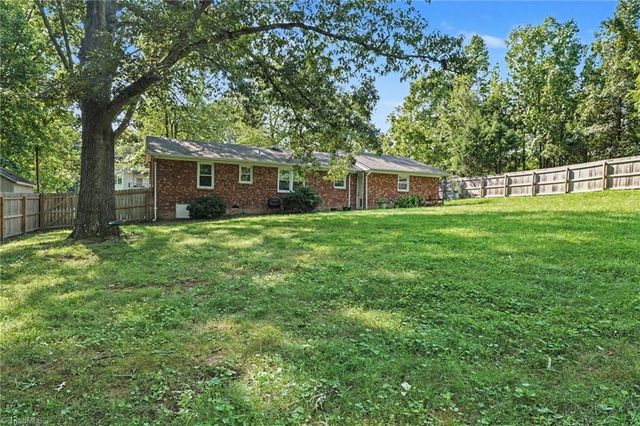 2205 Cardinal Drive, Jamestown, NC 27282