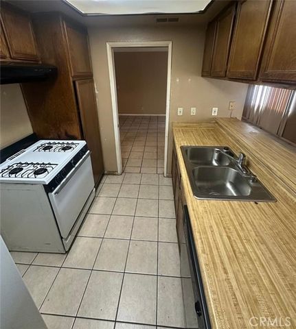 155 S Wilmington C, Compton, CA 90220