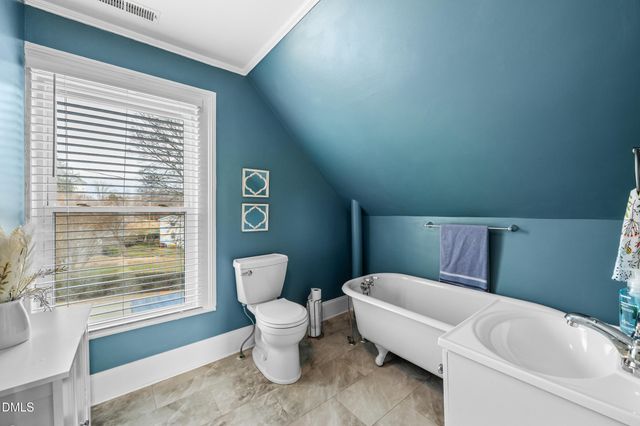 307 W Main Street, Haw River, NC 27258