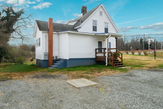 307 W Main Street, Haw River, NC 27258