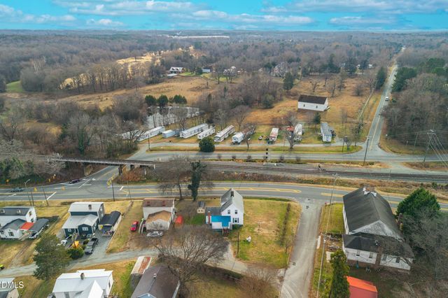 307 W Main Street, Haw River, NC 27258