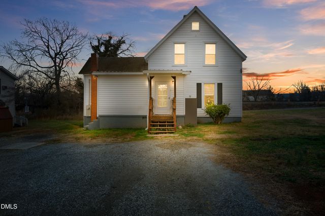 307 W Main Street, Haw River, NC 27258