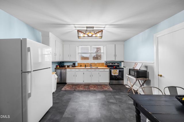 307 W Main Street, Haw River, NC 27258