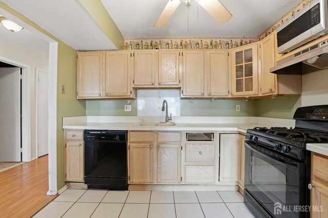 6 Killington Court, Old Bridge, NJ 08857
