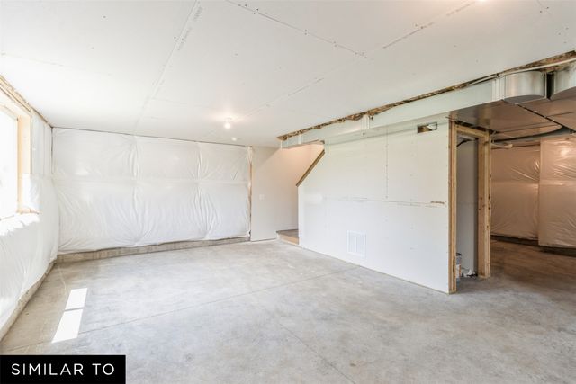 647 34th Street SE, Altoona, IA 50009