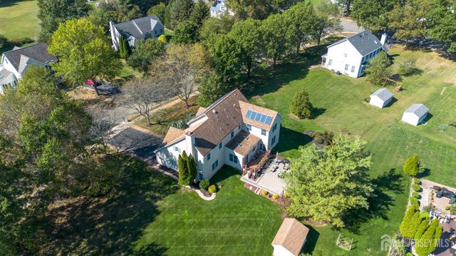 18 Lovell Drive, Plainsboro, NJ 08536