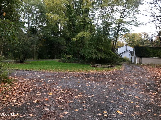 2185 Hoffman Lane, Rotterdam, NY 12306