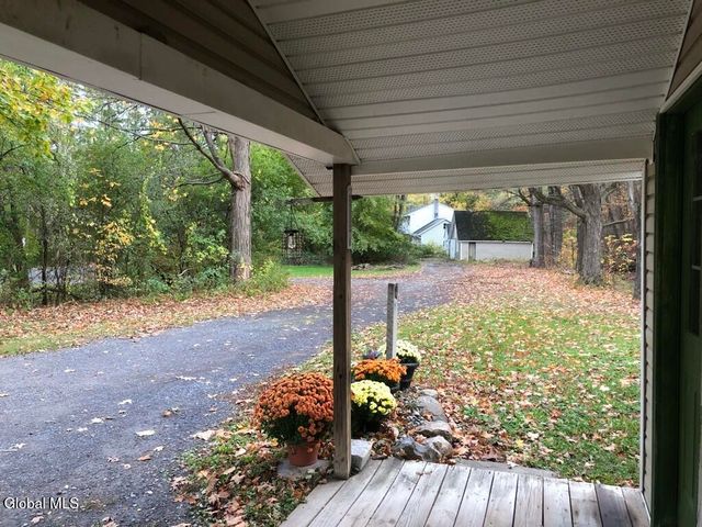 2185 Hoffman Lane, Rotterdam, NY 12306