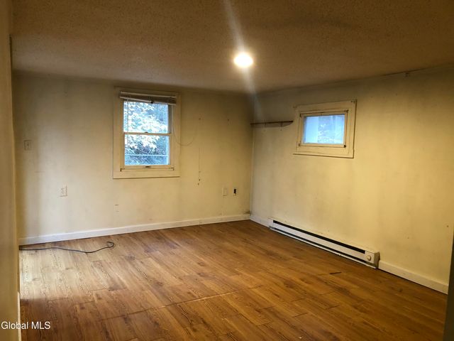 2185 Hoffman Lane, Rotterdam, NY 12306