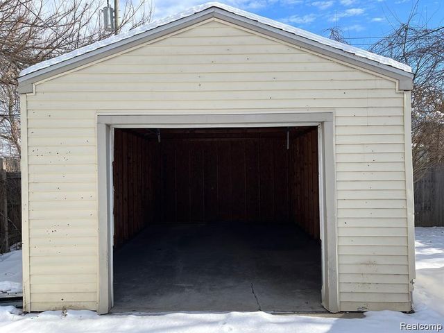 10030 Hartwell Street, Detroit, MI 48227