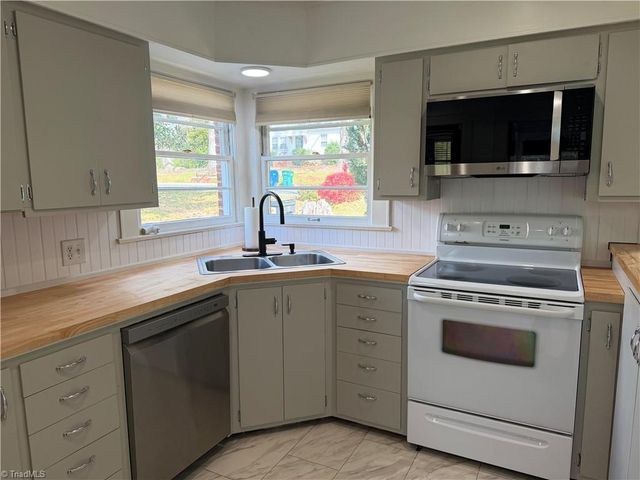 1631 Maple Avenue, Albemarle, NC 28001