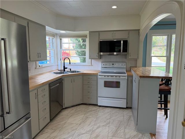 1631 Maple Avenue, Albemarle, NC 28001