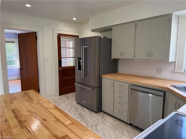1631 Maple Avenue, Albemarle, NC 28001