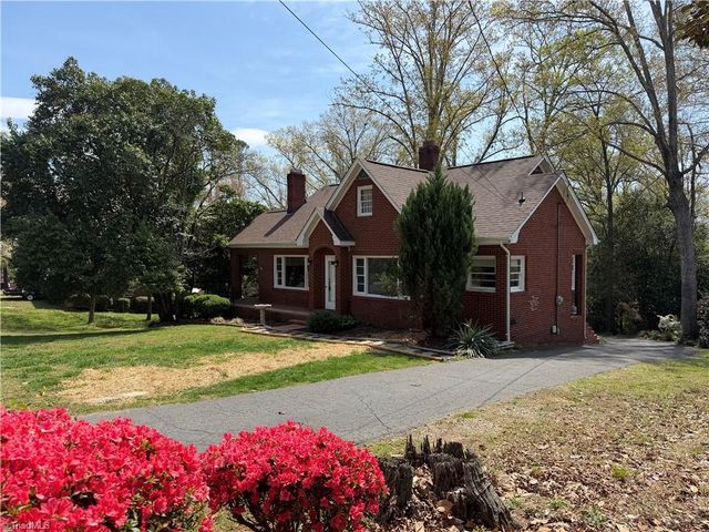 1631 Maple Avenue, Albemarle, NC 28001