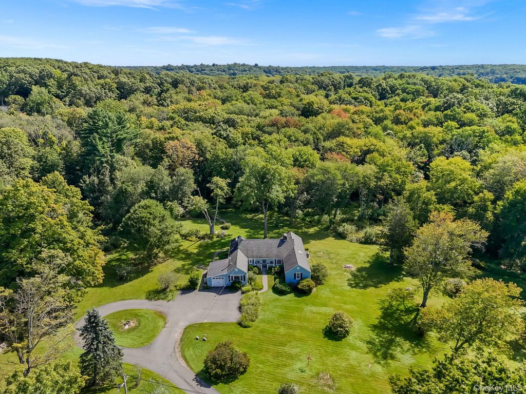 267 Salem Road, Pound Ridge, NY 10576 — exterior