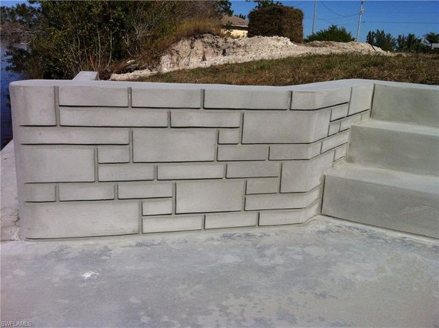 1001 NE 5th PL, Cape Coral, FL 33909