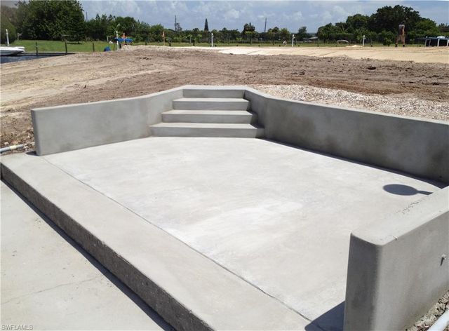 1001 NE 5th PL, Cape Coral, FL 33909