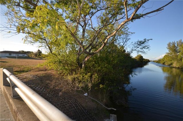 1001 NE 5th PL, Cape Coral, FL 33909