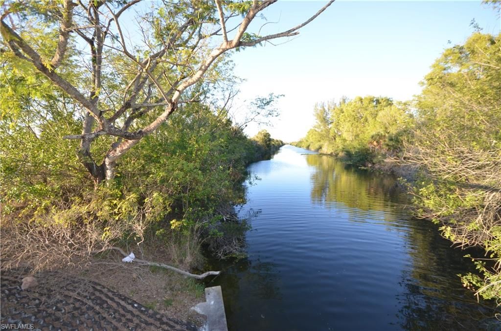 1001 NE 5th PL, Cape Coral, FL 33909