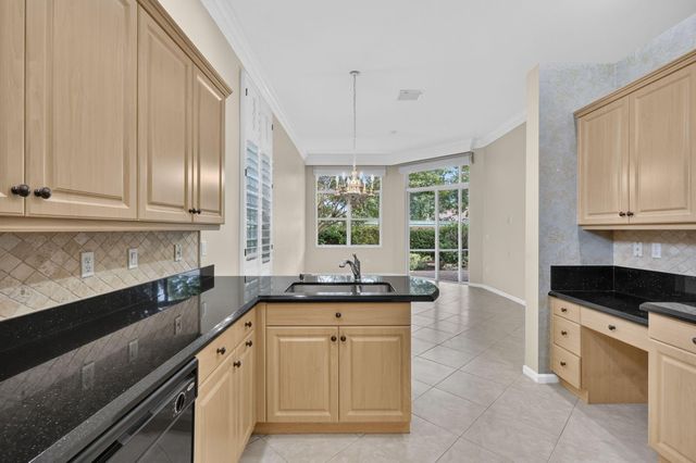 9937 Via Elegante, Wellington, FL 33411