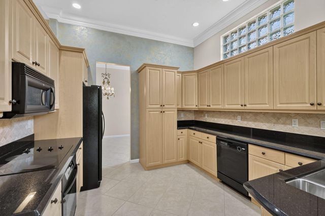 9937 Via Elegante, Wellington, FL 33411