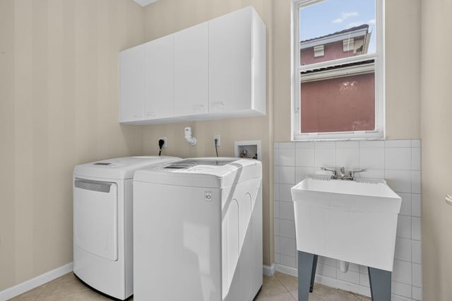9937 Via Elegante, Wellington, FL 33411