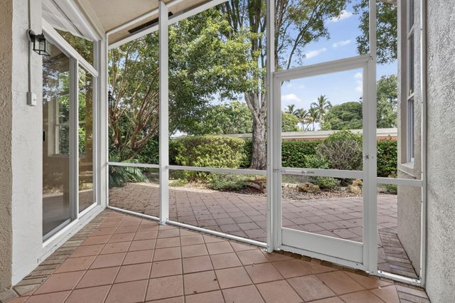 9937 Via Elegante, Wellington, FL 33411