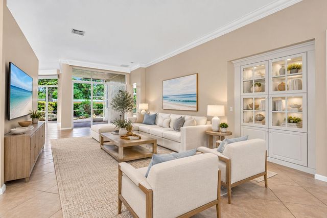 9937 Via Elegante, Wellington, FL 33411