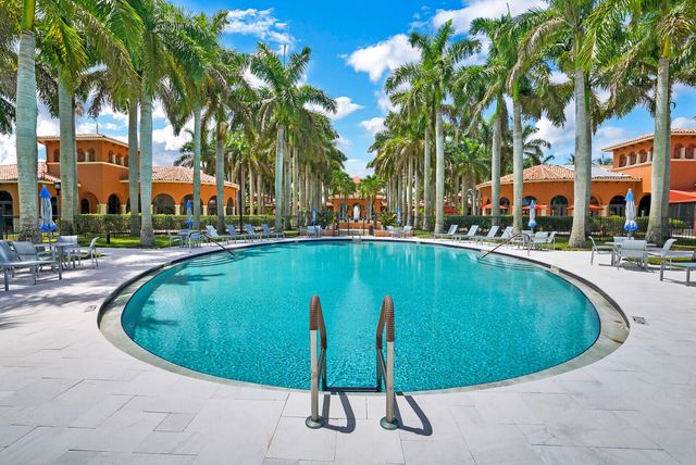 9937 Via Elegante, Wellington, FL 33411