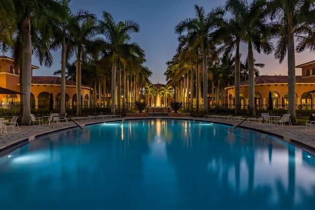 9937 Via Elegante, Wellington, FL 33411