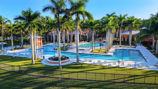 9937 Via Elegante, Wellington, FL 33411