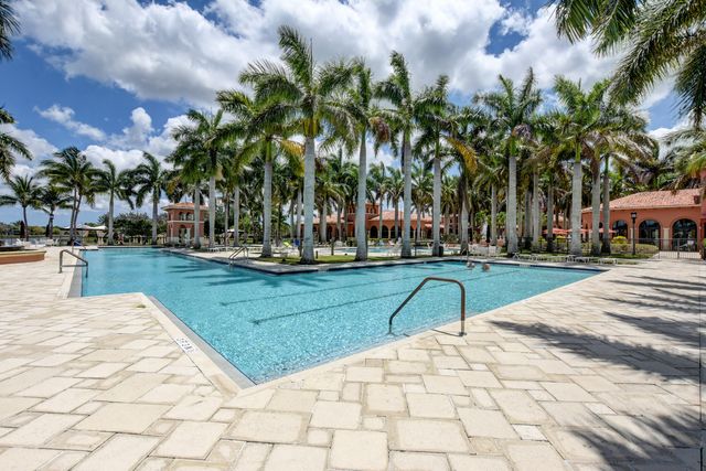 9937 Via Elegante, Wellington, FL 33411