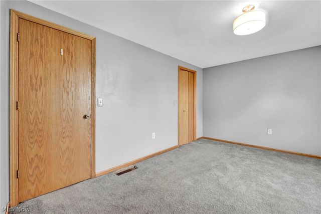 2190 Waterbury Drive, Uniontown, OH 44685