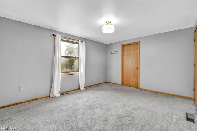 2190 Waterbury Drive, Uniontown, OH 44685