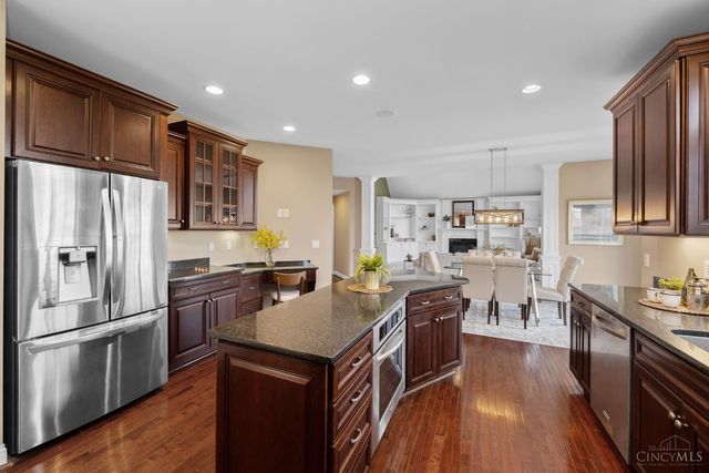 7556 Fox Chase Drive, West Chester, OH 45069