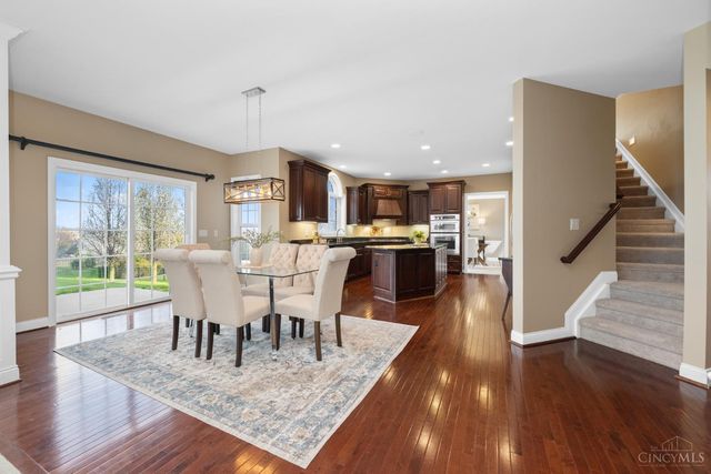 7556 Fox Chase Drive, West Chester, OH 45069