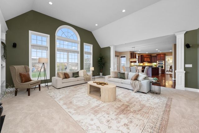 7556 Fox Chase Drive, West Chester, OH 45069