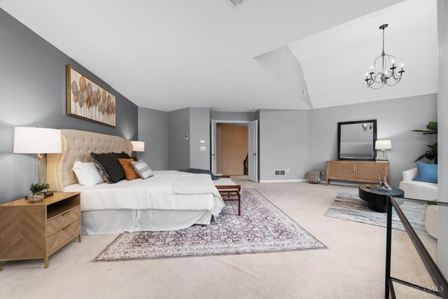 7556 Fox Chase Drive, West Chester, OH 45069