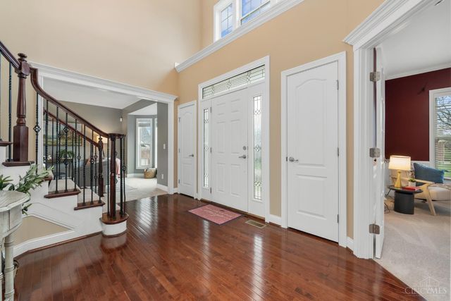 7556 Fox Chase Drive, West Chester, OH 45069