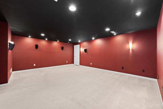 7556 Fox Chase Drive, West Chester, OH 45069