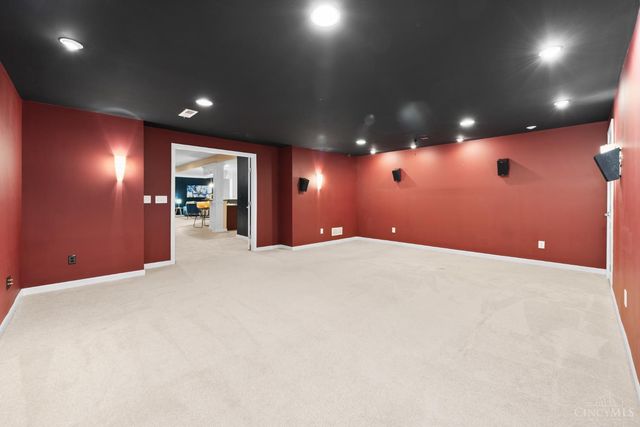 7556 Fox Chase Drive, West Chester, OH 45069