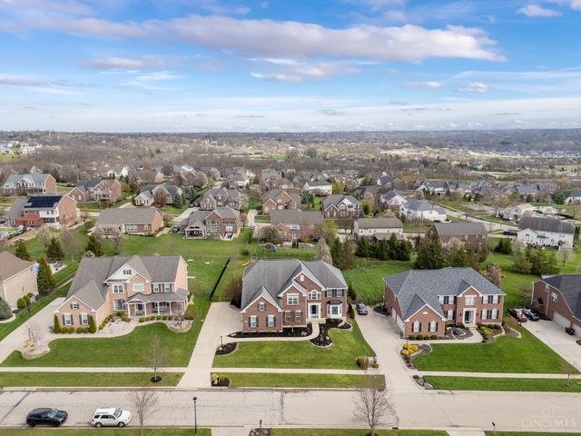 7556 Fox Chase Drive, West Chester, OH 45069