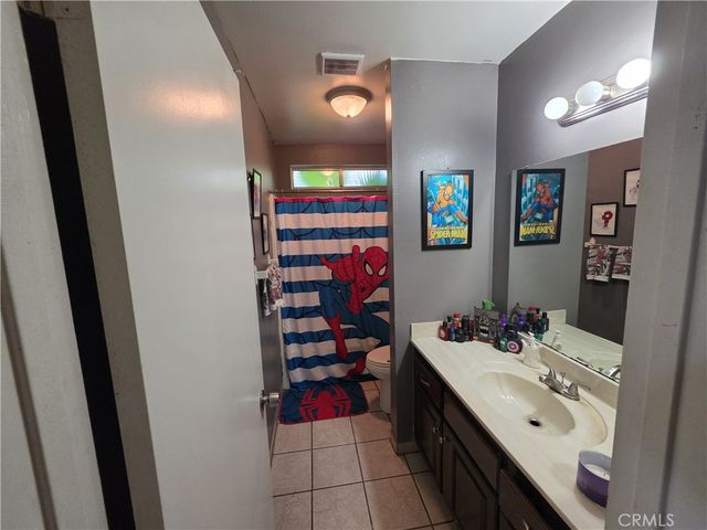 4705 Millbrook, Bakersfield, CA 93313
